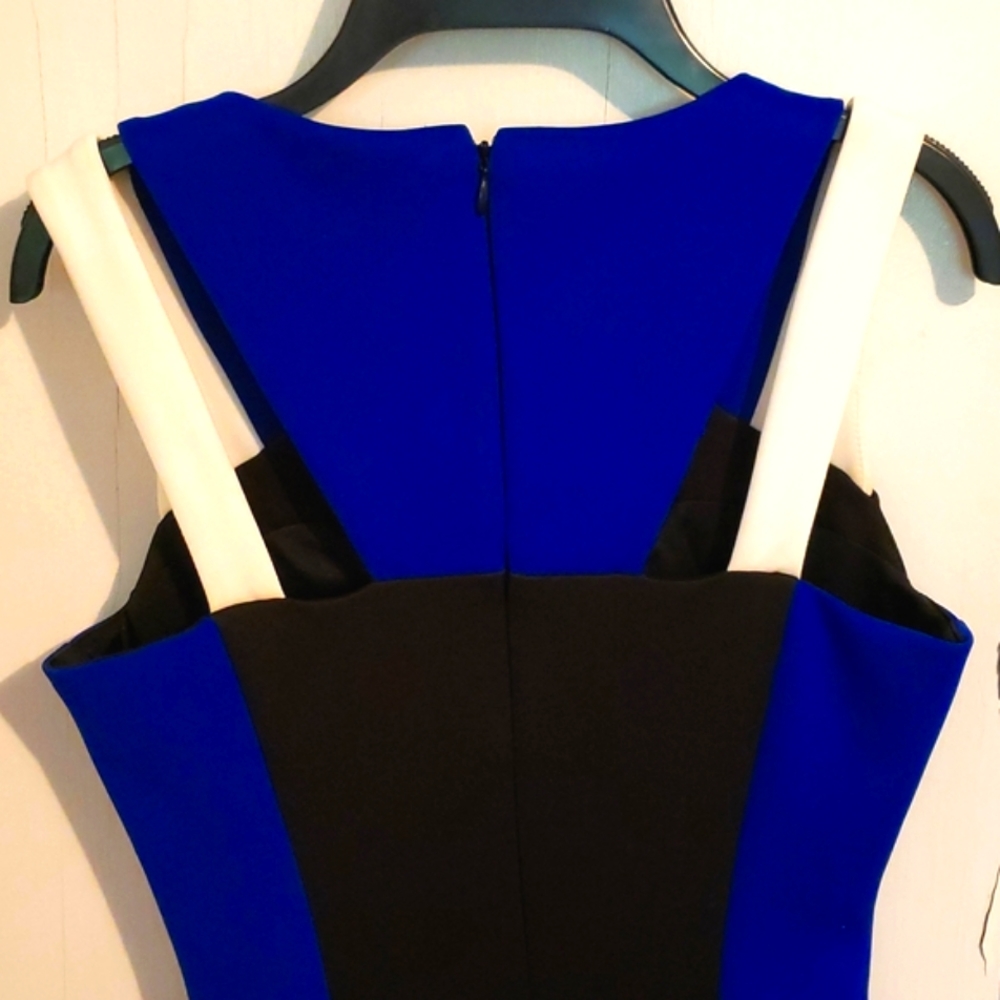 GUESS Colorblock Bodycon Dress - Picture 5 of 8